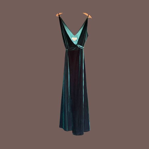 Jenny Yoo Dresses & Skirts - Jenny Yoo Velvet Gown | Emerald Sirencore | Size 8 | Vintage